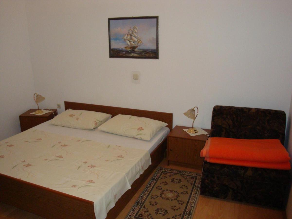 Apartments By The Sea Barbat, Rab - 17620 Barbat na Rabu Zewnętrze zdjęcie